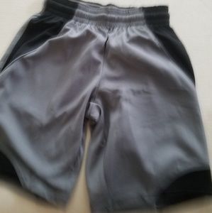 Mens basketball shorts